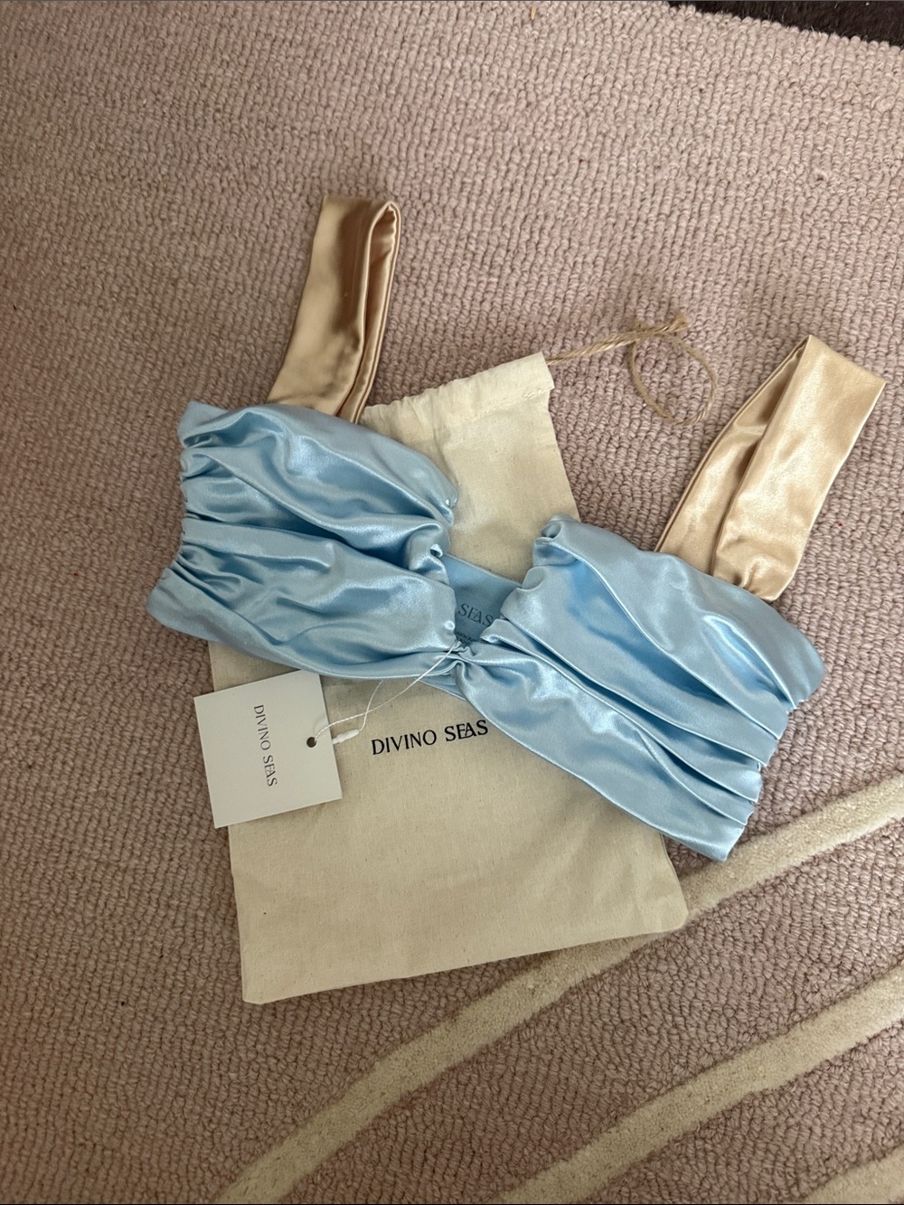 SOLD OUT! Divino Seas ANA DE BRETAÑA / PASTEL BLUE + HONEY GOLD - TOP Size Small